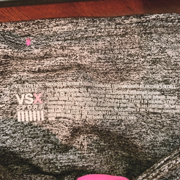 VSX Victoria Secret Sport crop knockout leggings - Picture 3 of 3